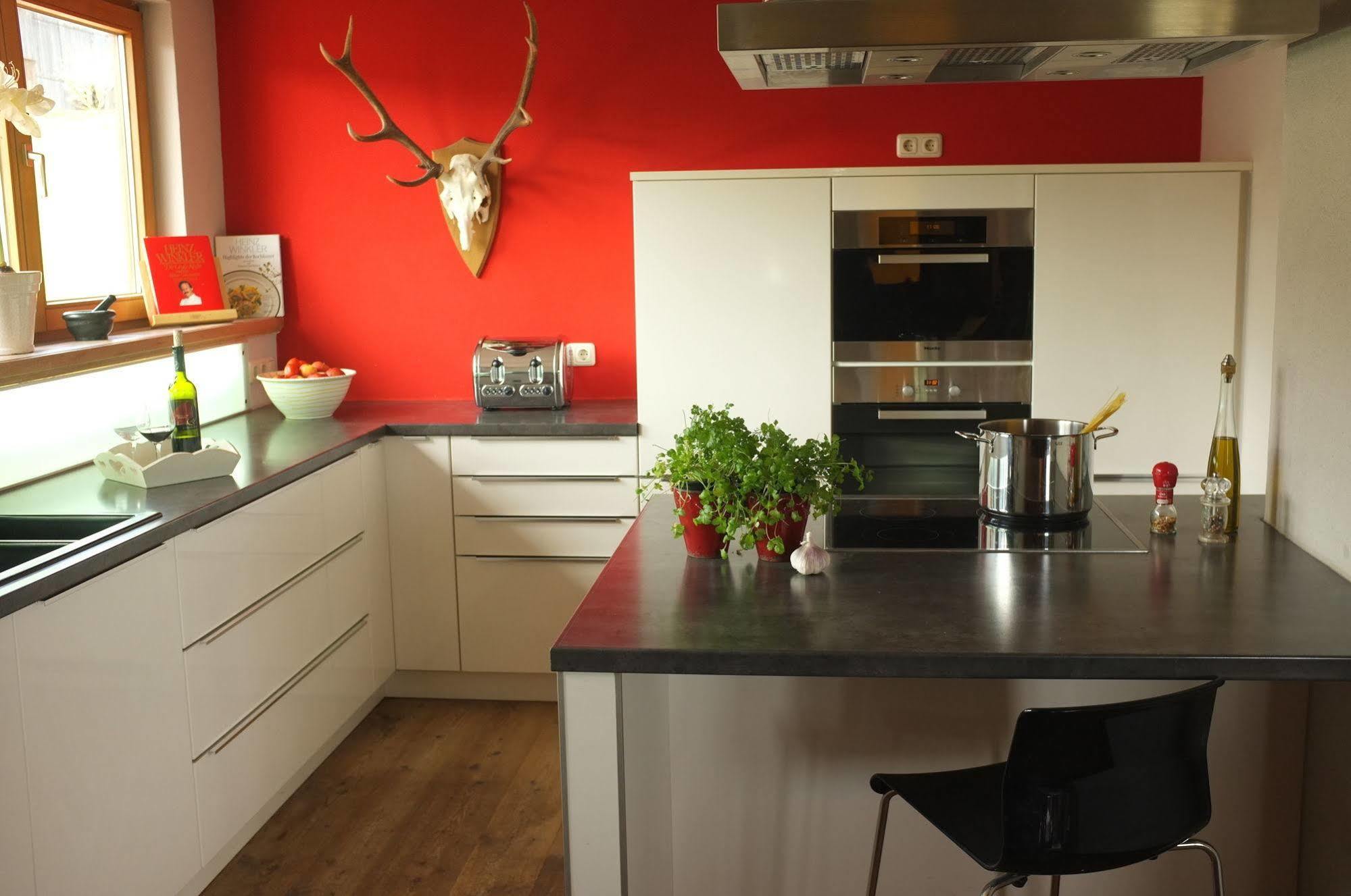 Dreimaederlhaus - Das Vegetarische Boutique Hotel 福森 外观 照片